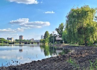 Кальмиусское водохранилище: очистка и новые спортивные площадки